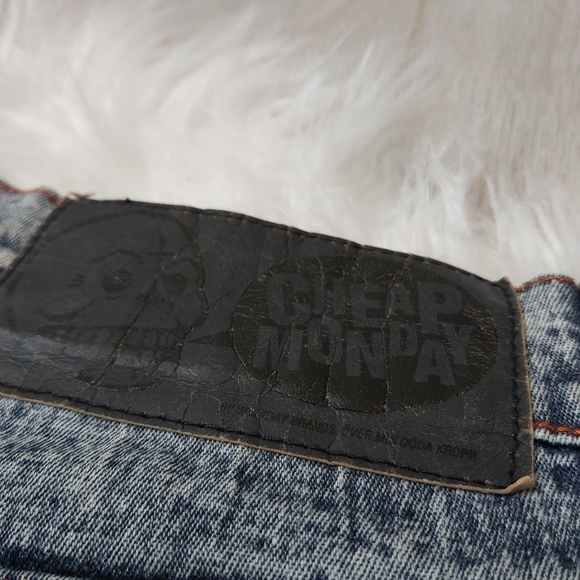 Cheap Mondays Acid Wash 80s style jeans - Picture 6 of 7